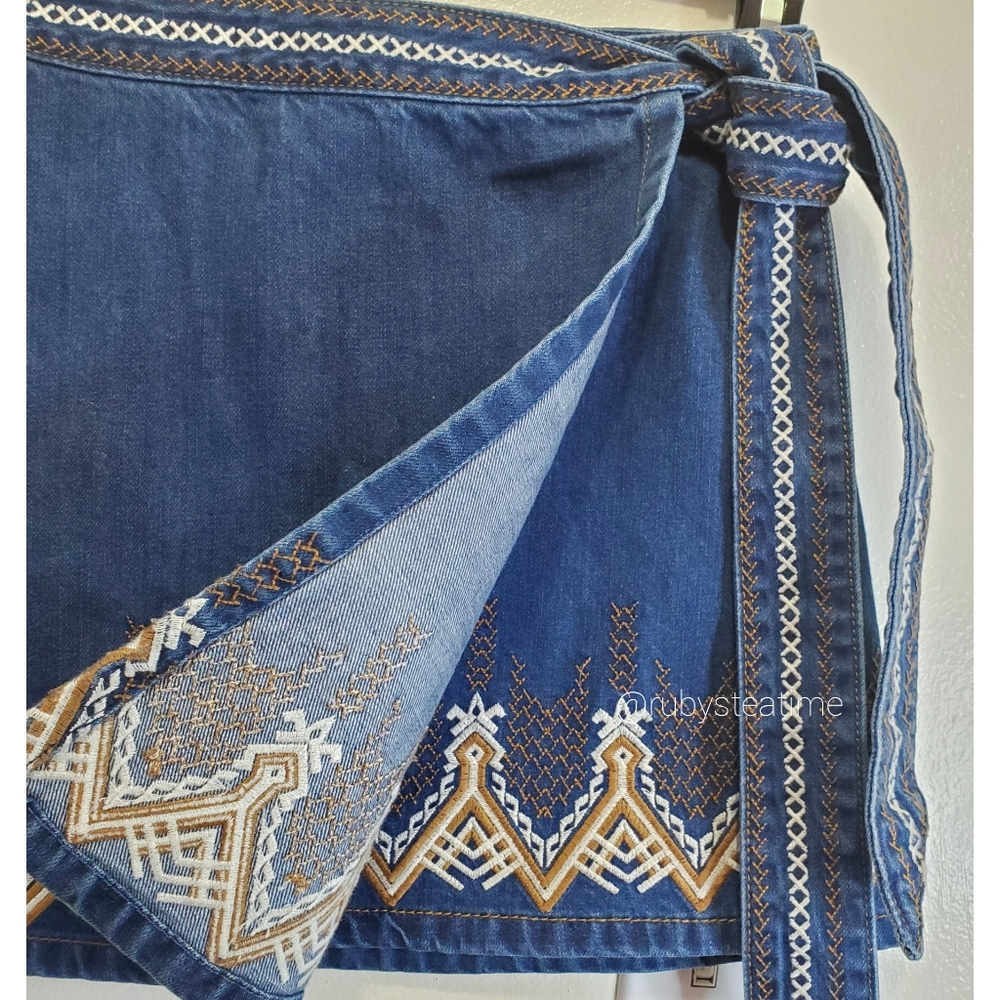 FREE PEOPLE Denim Wrap Tie Skirt, Aztec Boho Embroidery, Hendrix Skirt, NWT - Picture 4 of 9